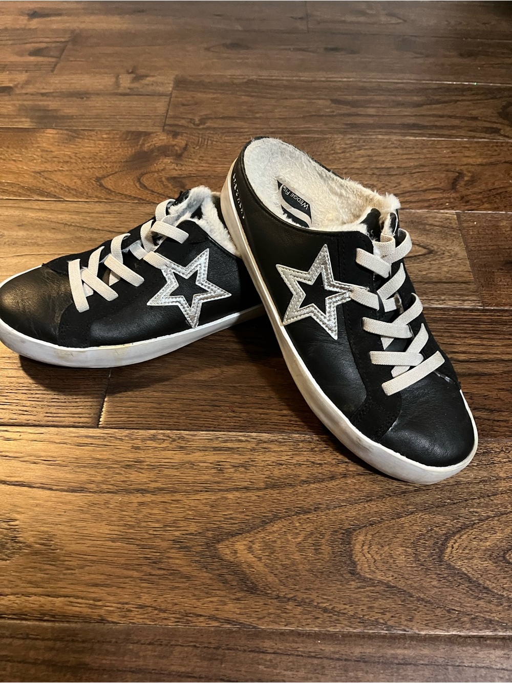 edge Black and White Star Slip-On Sneakers